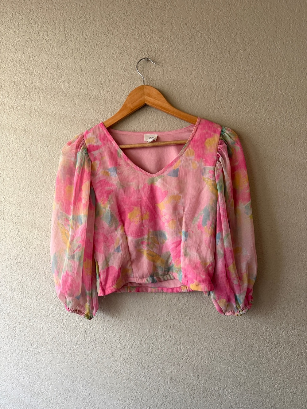 Anthropologie Sera Women's Pink Floral Puff Sleeve V-Neck Top Small